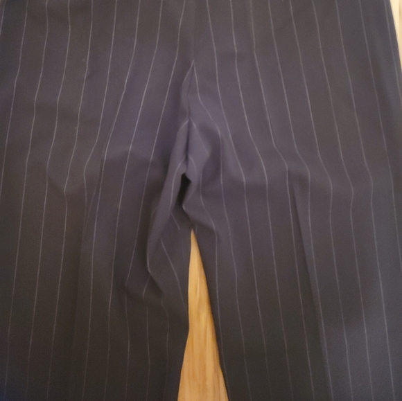 The Limited Stretch Blk Pinstriped Wide Leg Dress Pants EUC - Picture 11 of 13